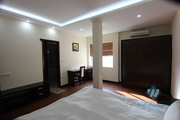 Modern three bedrooms apartment for rent in Au Co, Tay Ho district, Ha Noi